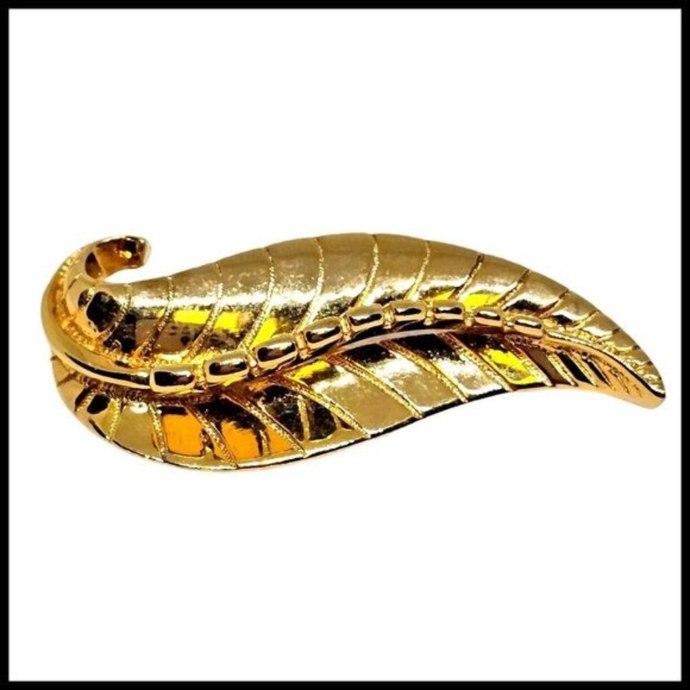 Vintage‎ Sarah Coventry Signed SAC Three Demensional Chunky Gold Leaf Brooch Pin